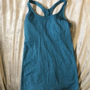 Lululemon tank